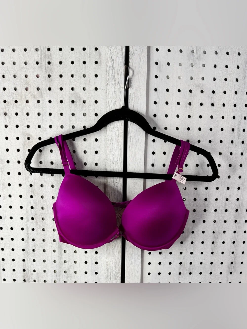 Victoria’s Secret Very Sexy Push Up T-Shirt Bra Magenta 34DD NWT Smooth